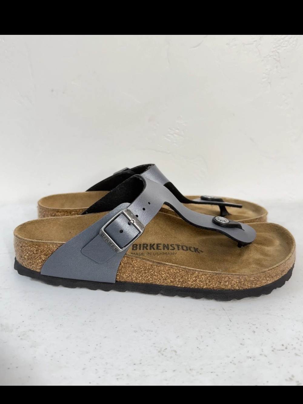 Birkenstock Gizeh‎ Icy Metallic Thong Sandal  White Size 37 /US Women’s 6-6.5